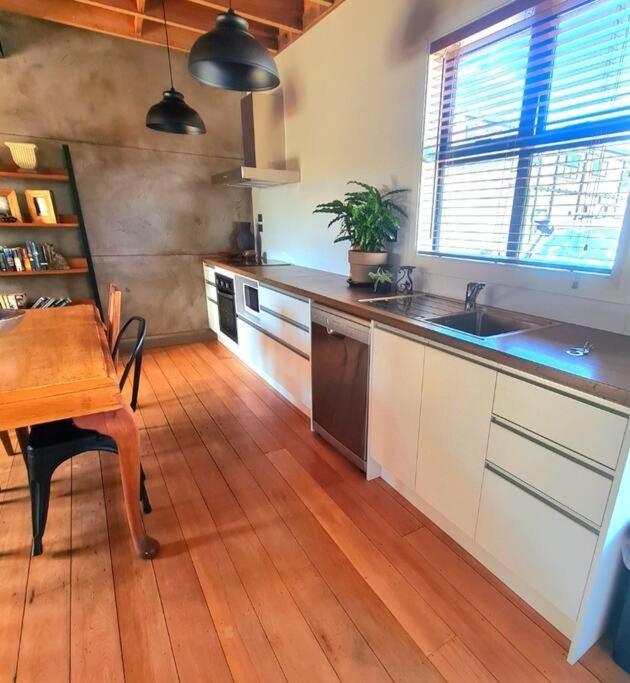 Apartment 3 - Haddin Court - Industrial Glam Blenheim Esterno foto